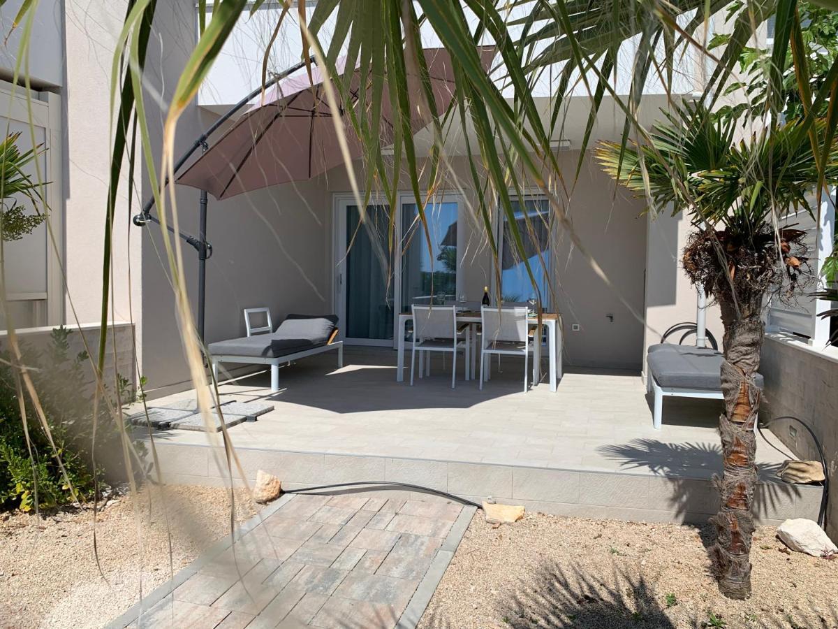 Apartment Garden Mandre Exterior photo